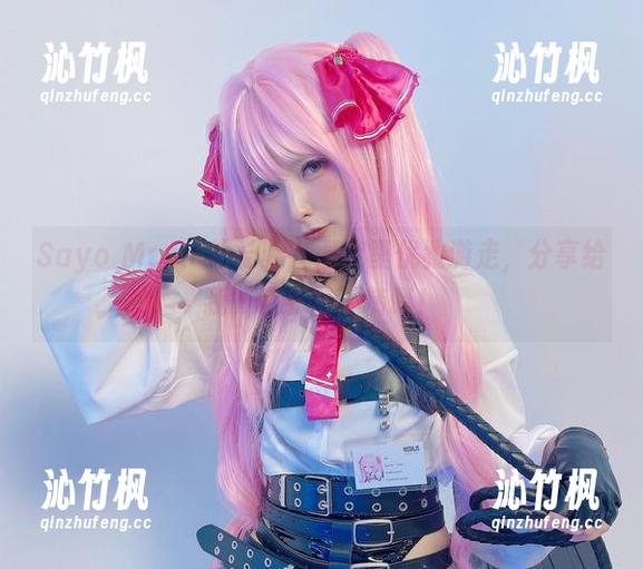 Sayo Momo的长腿在图库里优雅游走，分享给我，让我目不转睛！